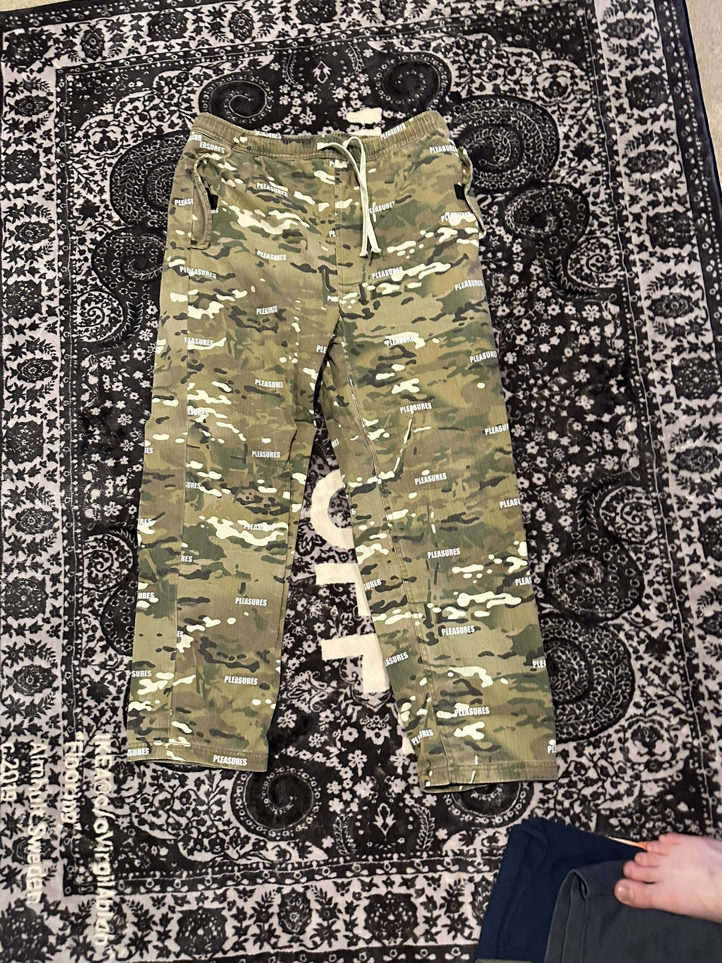 Pleasures Camo Pants 