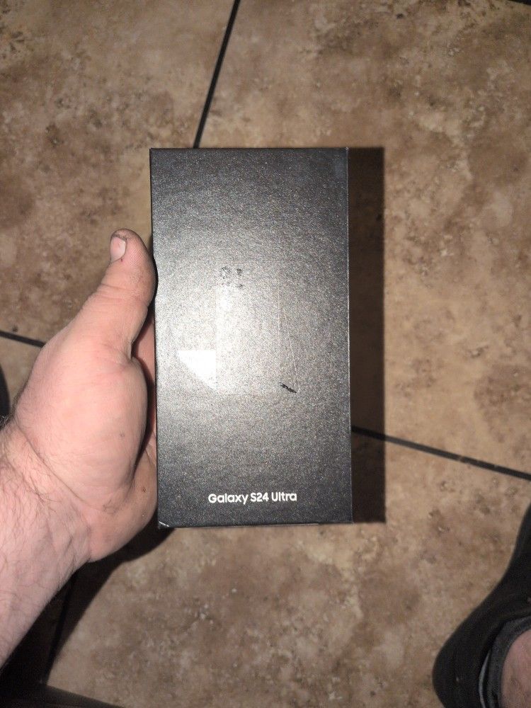 Samsung Galaxy S24 Ultra New In Box