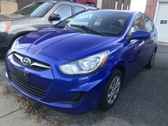 2012. Hyundai Accent 117,000 miles