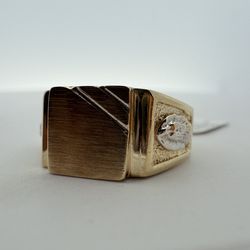 10K Gold Signet Ring 