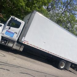 Hino 258 White 26 Feet