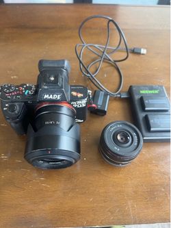 Sony A7II + Carl Zeiss 55mm f1.8 & Rokinon 35mm f2.8 + 4 batteries & charger