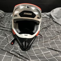 XL Dirt Bike Helmet 
