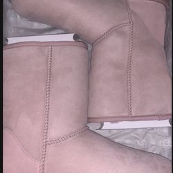 UGG Boots (pink)