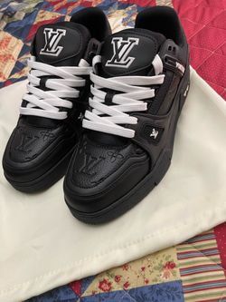 Louis Vuitton size 8.5