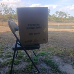 Wine Cooler/ Beverage Cooler 
