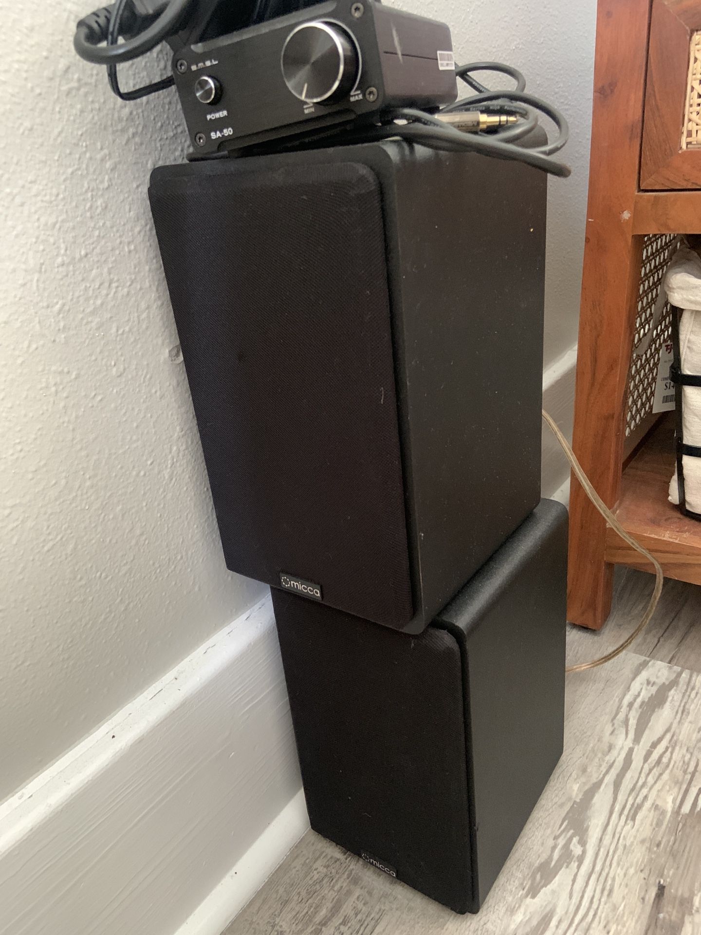 Micca MB42X Speakers With Amp