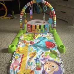 Fisher Price Baby Playmat
