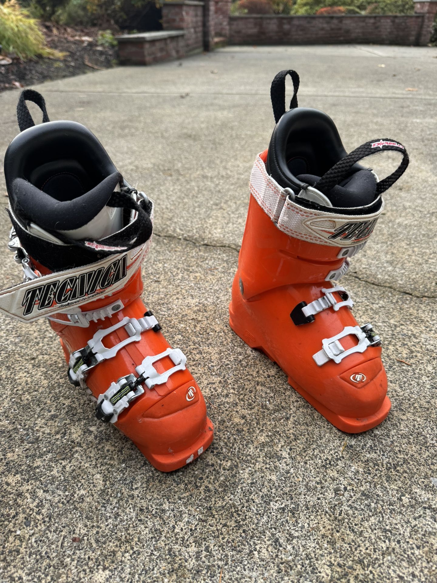 Kids Ski Boots- Tecnica