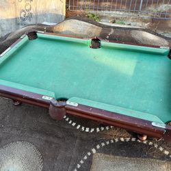 Mini Pool Table