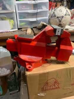 Bench vise