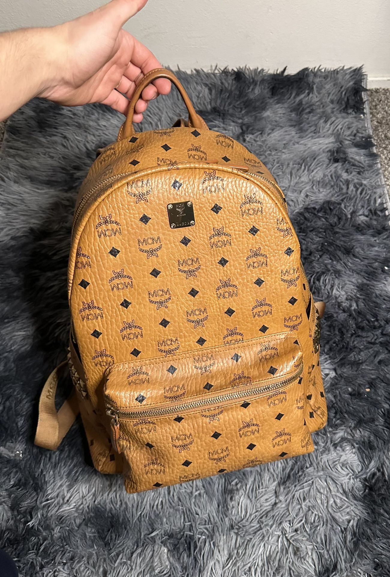 MCM Stark Large Backpack 100% AUTHENTIC 