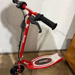 Razor E100 Electric Scooter Red Kids Ride On Chain Drive Tested Working