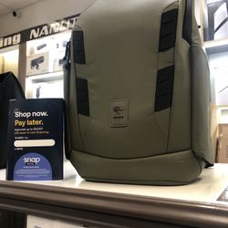Peter McKinnon 25L 2 Cube Camera BackPack (Located In Downey, CA)