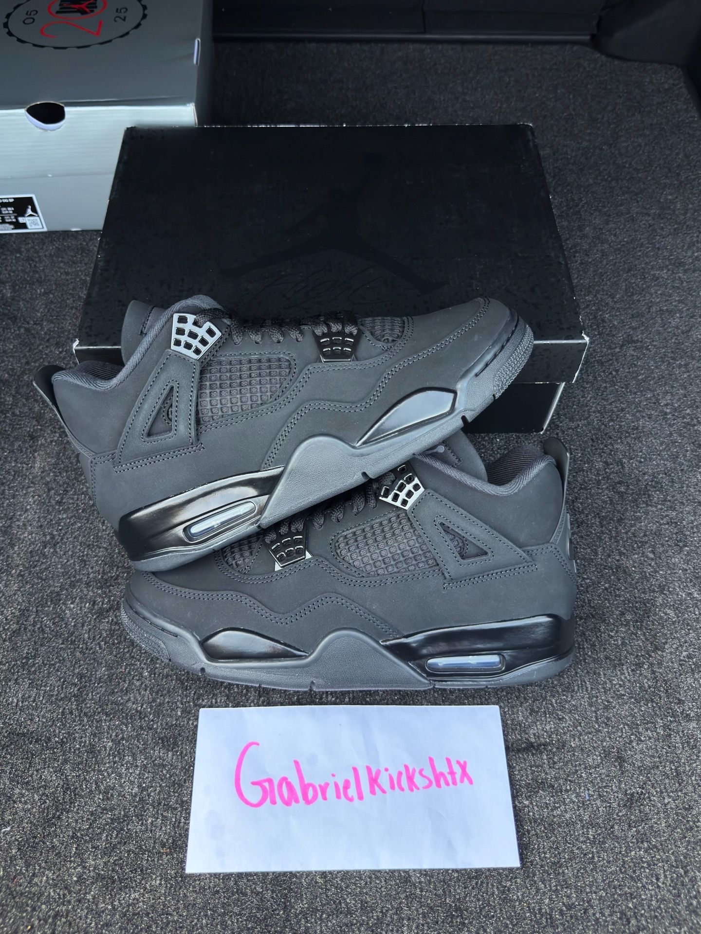 Air Jordan 4 Black cat 2025