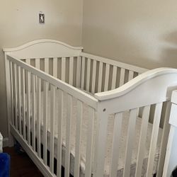 Baby Crib 