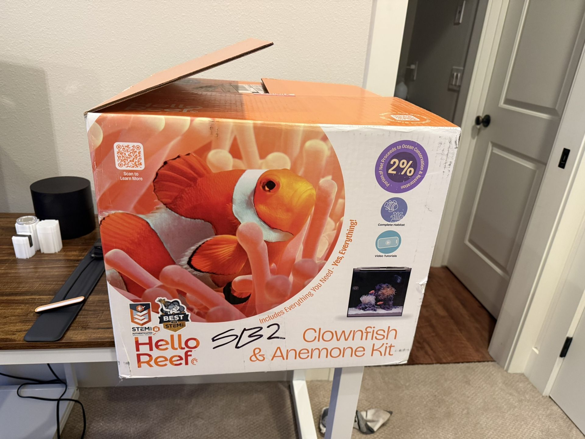 Hello Reef Aquarium Kit + 44lb Pro Reef Sea Salt + 16 Gallons of Distilled water