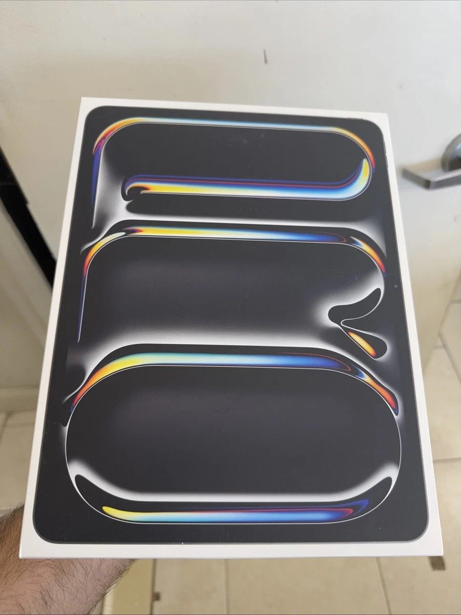 Apple 13" iPad Pro M4 Chip 256G WiFi + 5G LTE Cellular / NEW