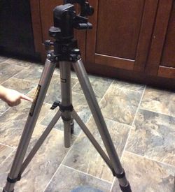 MOHAWK PRO TRIPOD met 8500