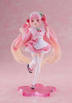 Sakura Miku figure (brand new)