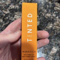 NEW LIVE TINTED HUESTICK EYE CHEEK LIP IN THE SHADE CHANGE FULL SIZE $9!!