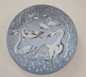Haviland Limoges “Seven Swans A’swimming” #7 Noel 1976 8.5” France R.Hetreau