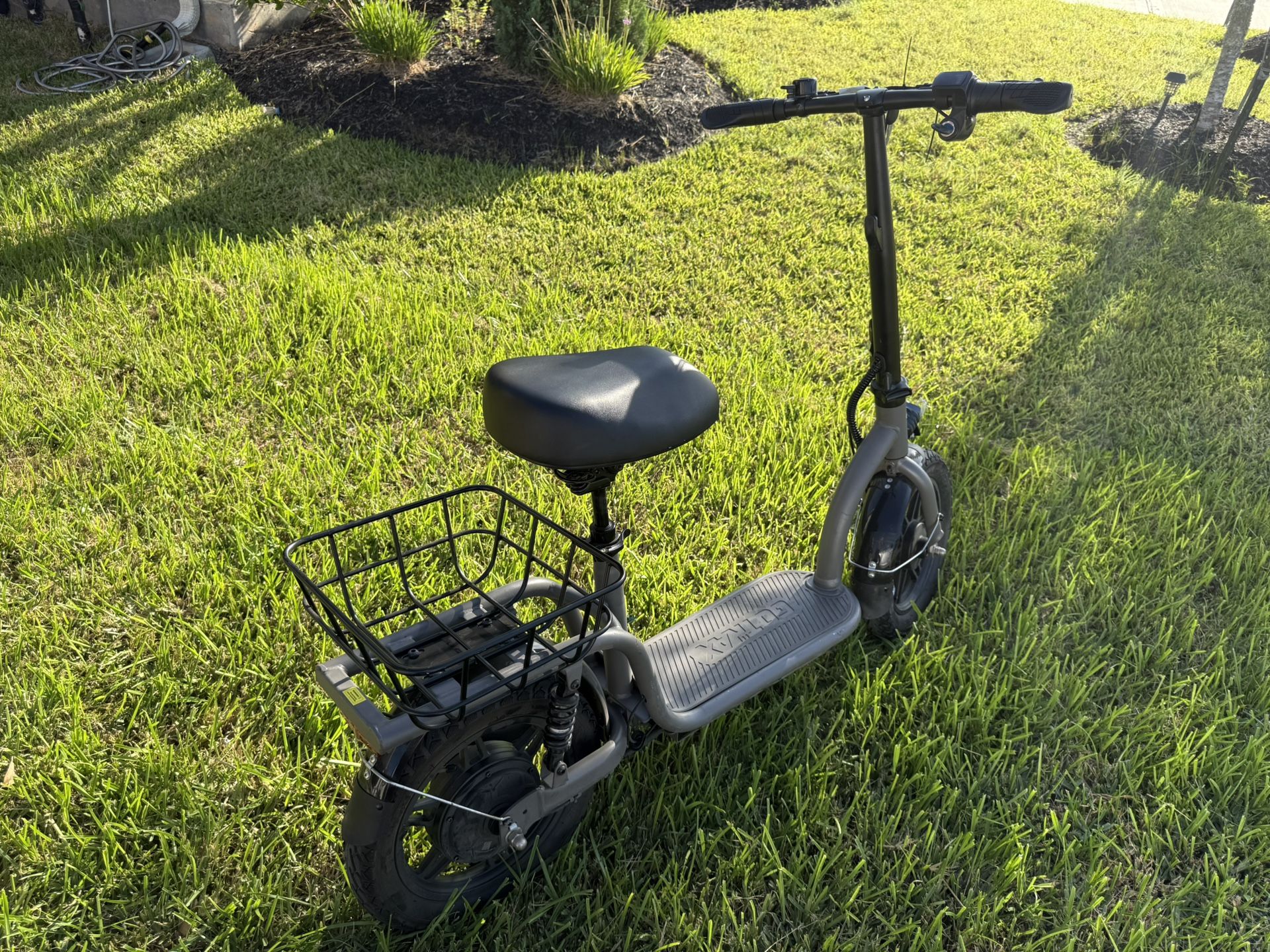 Gotrax Flex Voyager E-Scooter With Seat