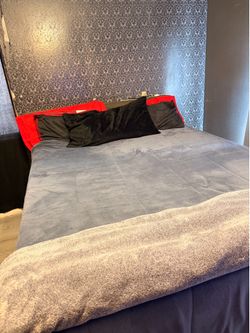 Queen bed