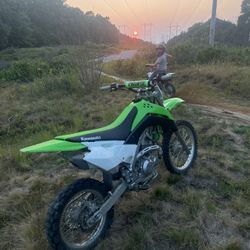 KLX 140