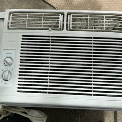 Frigidaire Window A/C System