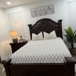 Queen Bedroom Set 4 Pieces