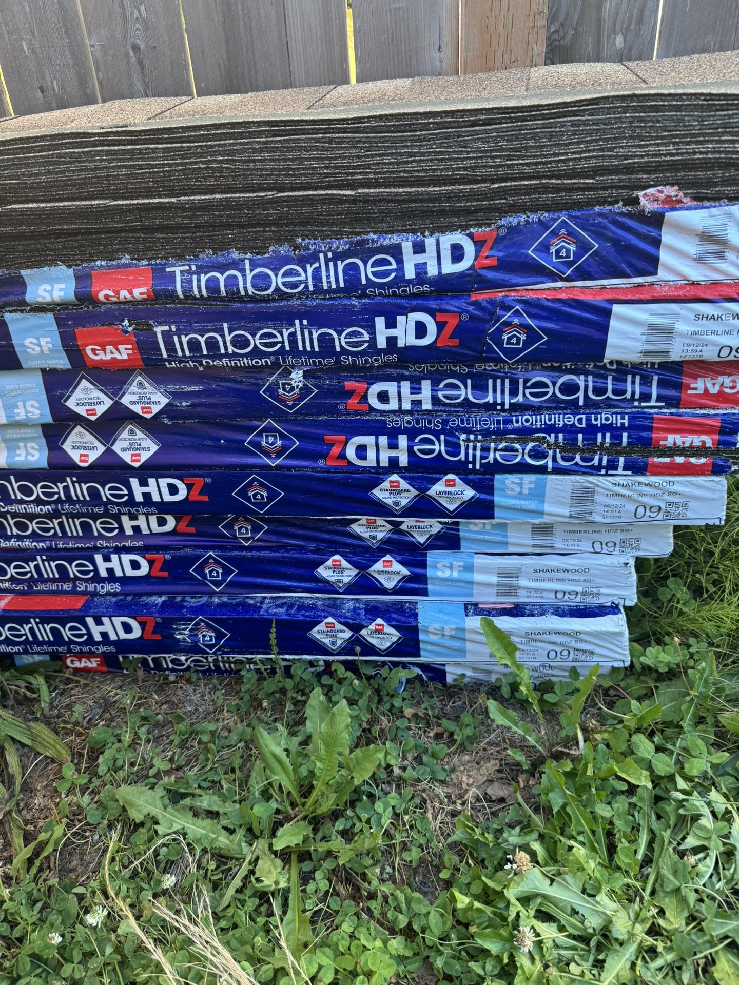 Gaf Shingles. Shakewood