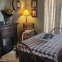 Wood Table Six Chairs Dark Wood Excellent Shape