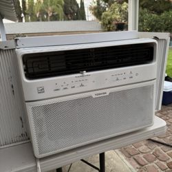 Toshiba 10,000 BTU Window Air Conditioner 