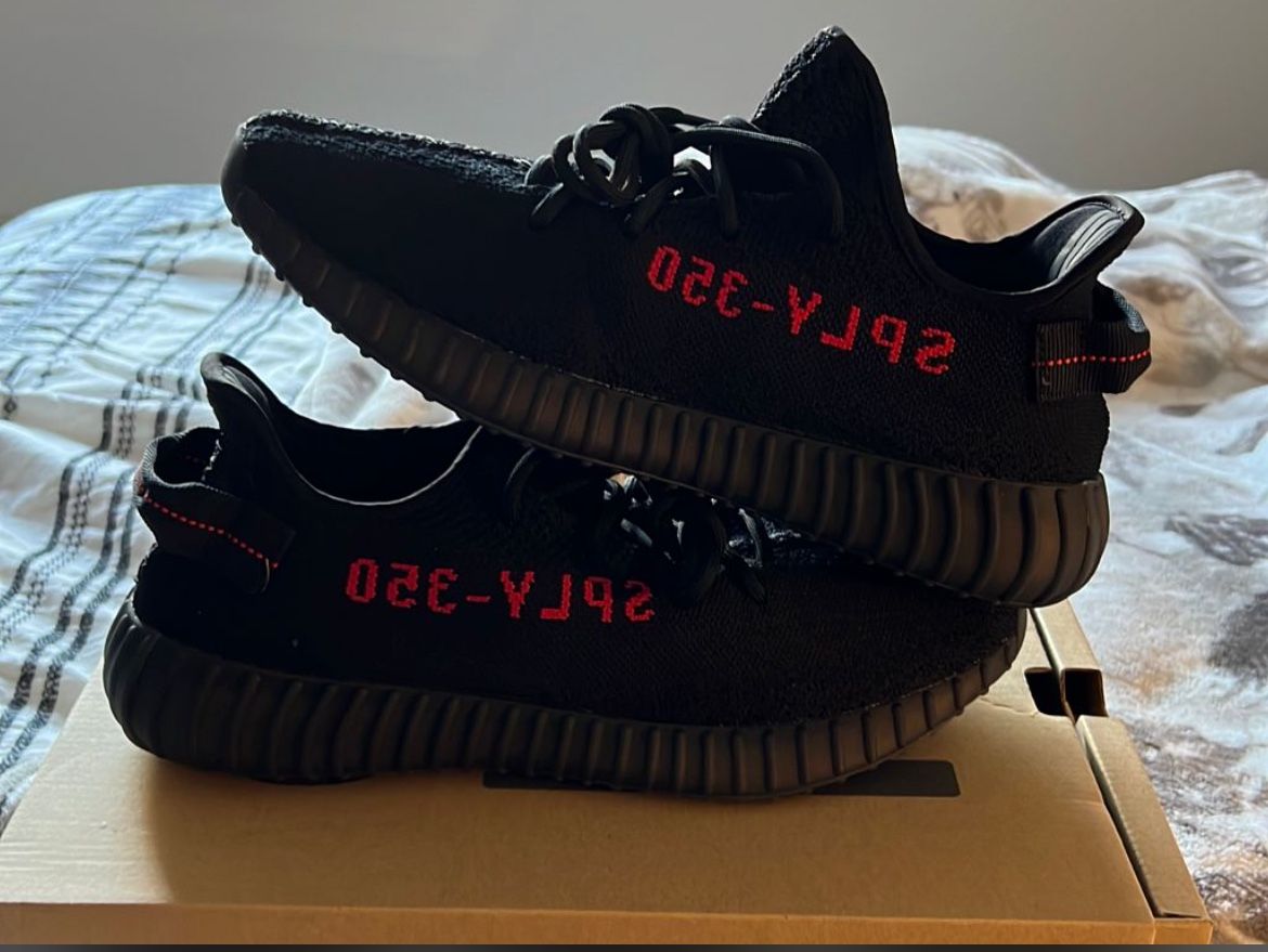 Adidas Yeezy 350v2 Boost Bred Size 10.5