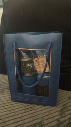 Men’s shower bath set (Bath & Body Works)