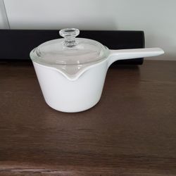 Vintage Corning Ware 1 Qt Saucecpan  M68B W Lid