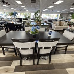 7 Pc Dining Table 
