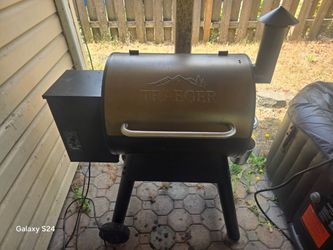 Traeger Pro Series 22 wood pellet grill