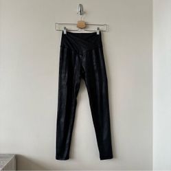 Offline by Aerie the Hugger Crossover High Waisted Crackle Legging