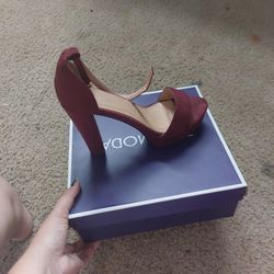 REALLY HIGH HEELS COLOR RED WINE