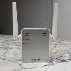 NETGEAR N300 WiFi Range Extender, Model: EX2700