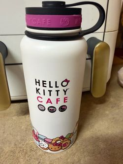 Hello kitty cafe tumbler large