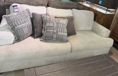 New Ashley’s Coach and Love Seat