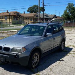 BMW - X3 - 2005 2.5 engine AWD ❄️❄️❄️Double moon roof MINT BODY 2 OWNER !!! Priced * TO SELL QUICK