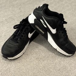 Nike Air Max 90  - Size 4Y