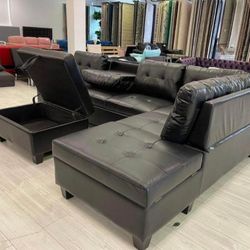 Pablo Black Sectional With Ottoman