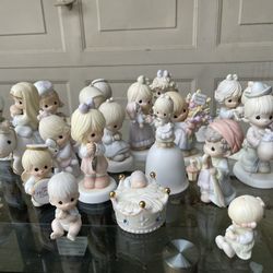 Precious Moments Dolls, 20 Of Them