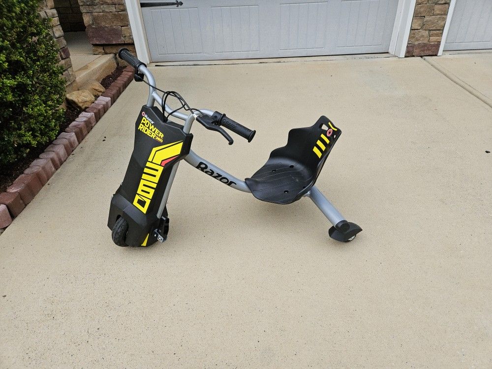 Razor Power Rider 360, 9 MPH Drifting Trike Ride-On Electric Powered Tricycle.