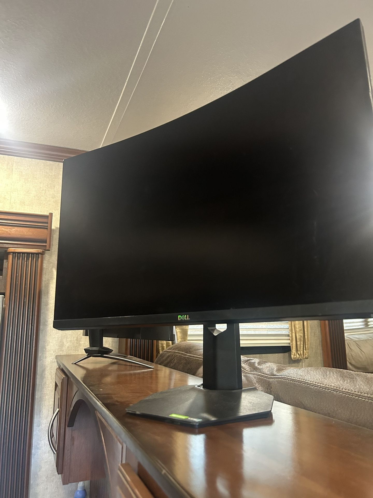 Curved Gaming Monitor